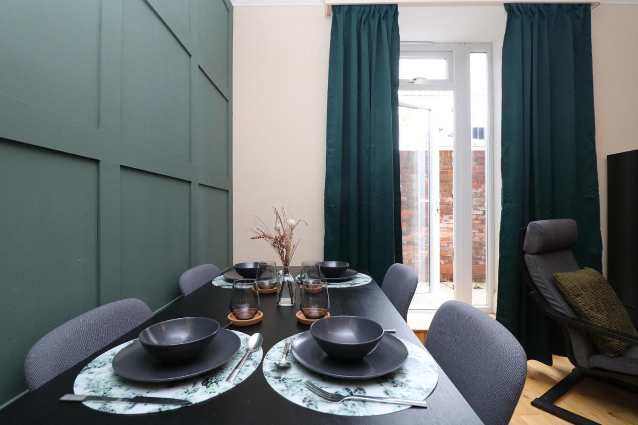 Luxury Spacious 2 Bed Apartment Free Ample Parking 森德兰 外观 照片