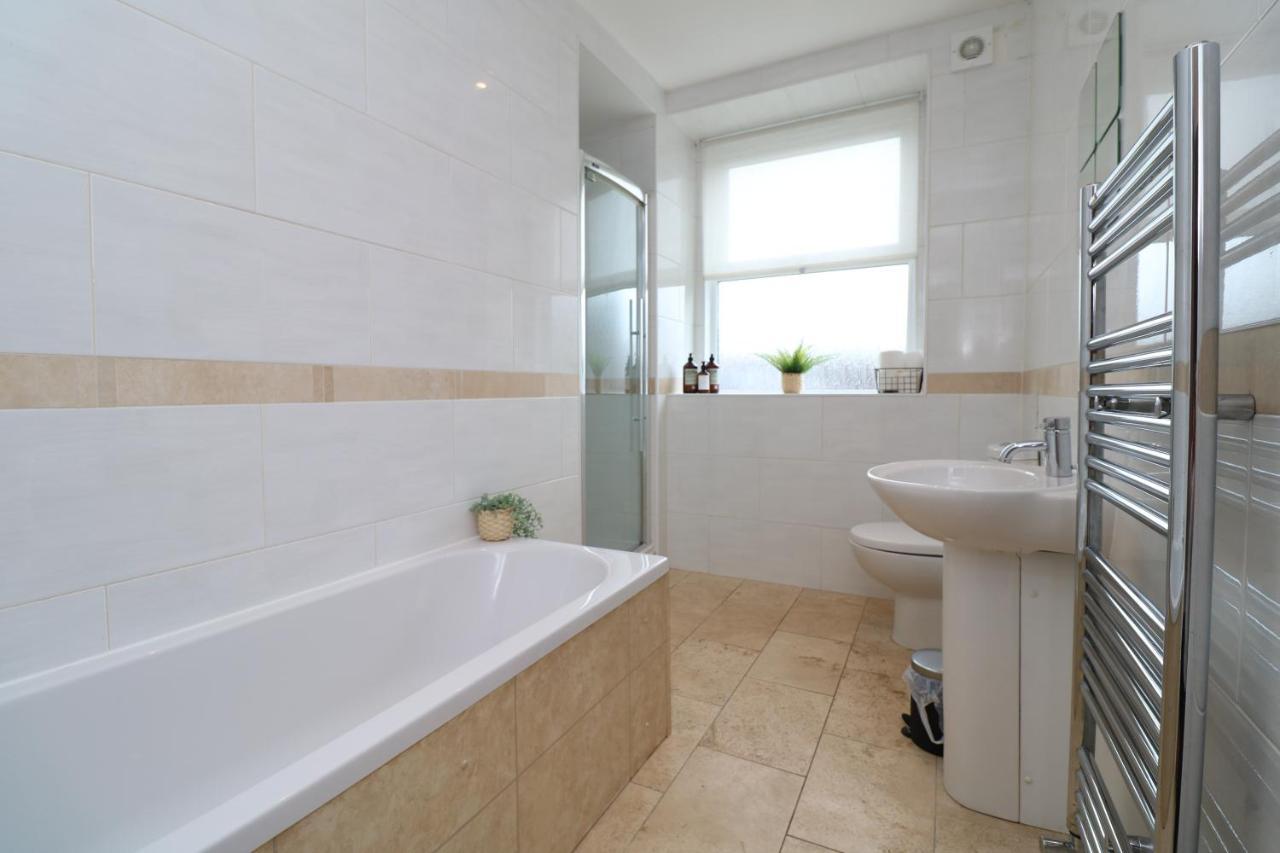 Luxury Spacious 2 Bed Apartment Free Ample Parking 森德兰 外观 照片